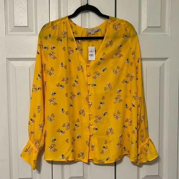 NWT Loft Outlet Women Yellow Floral Top Size Medium - Picture 1 of 5
